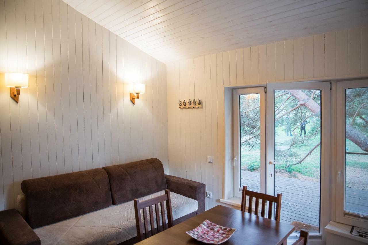 Pape Rogas Villa Exteriör bild
